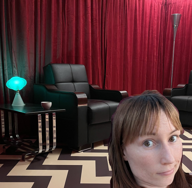 File:Alis in the Red Room.png